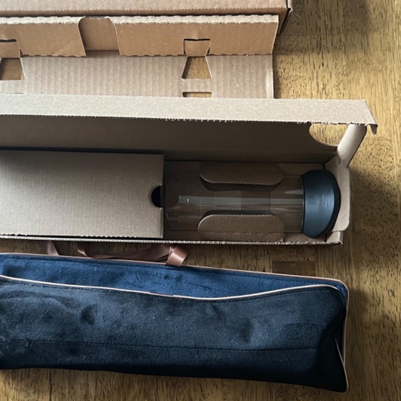 Brand New Dyson Corrale - Picture 2 of 3